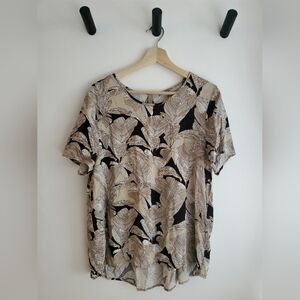 Soya Concept/Denmark/ Tan And Black Tropical Short Sleeve Blouse. Large